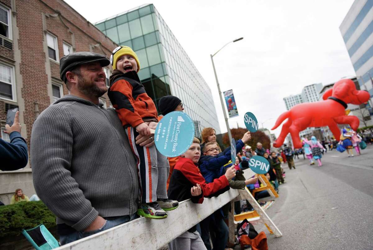 Stamford Thanksgiving parade fills city with spectators