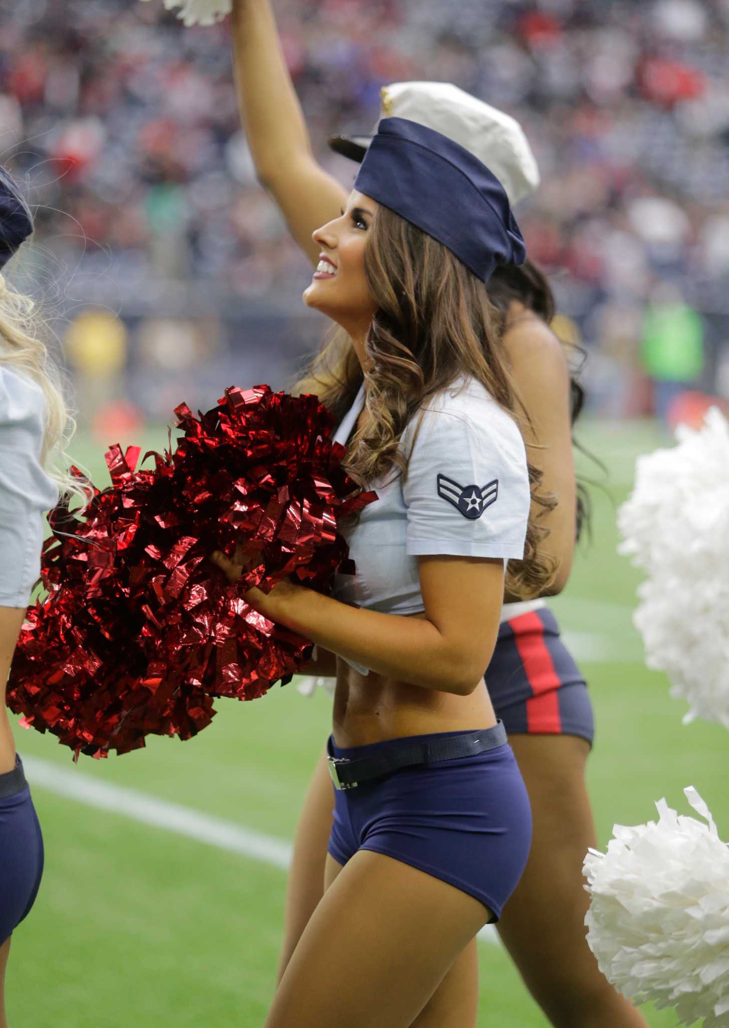 Texans cheerleaders salute the military