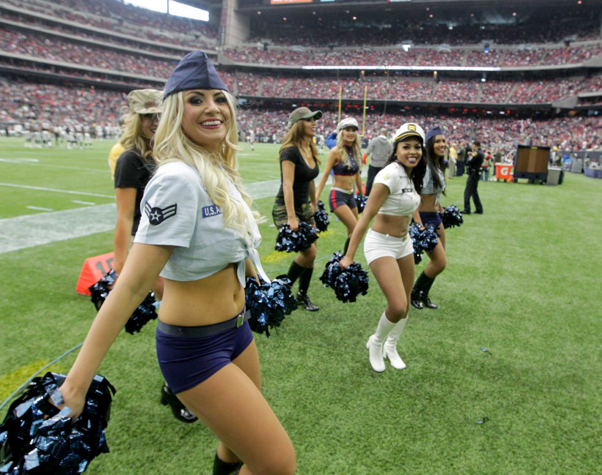 Texans cheerleaders salute the military