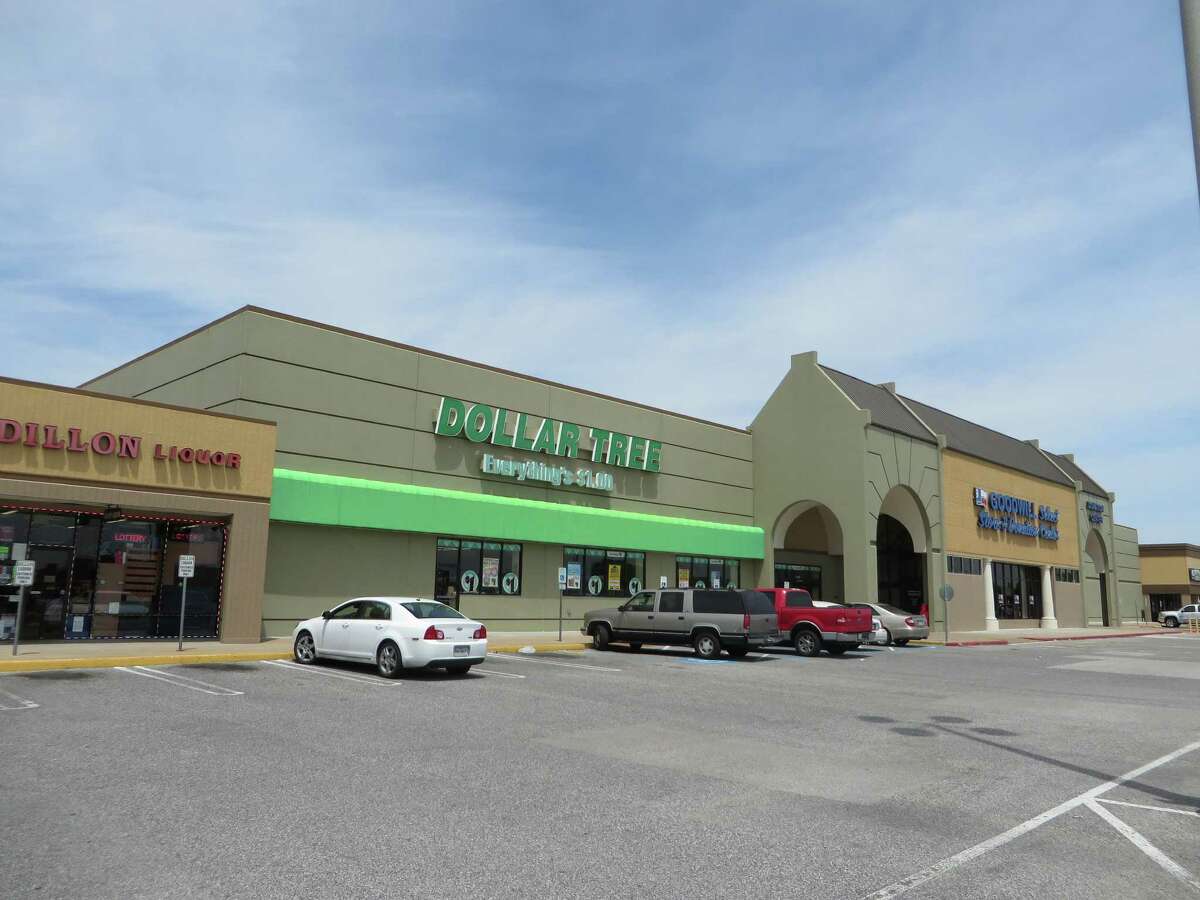 Texas City's Palmer Plaza remodel to bring Aldi, other retailers