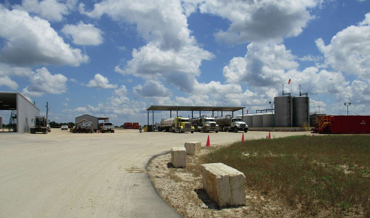 Fortress Environmental Services is using crowdfunding to raise money for a second facility it calls a super-center for disposing of liquid and solid waste produced from drilling for oil and natural gas. The first location is already operating near Weild, Texas, 90 miles west of Houston.