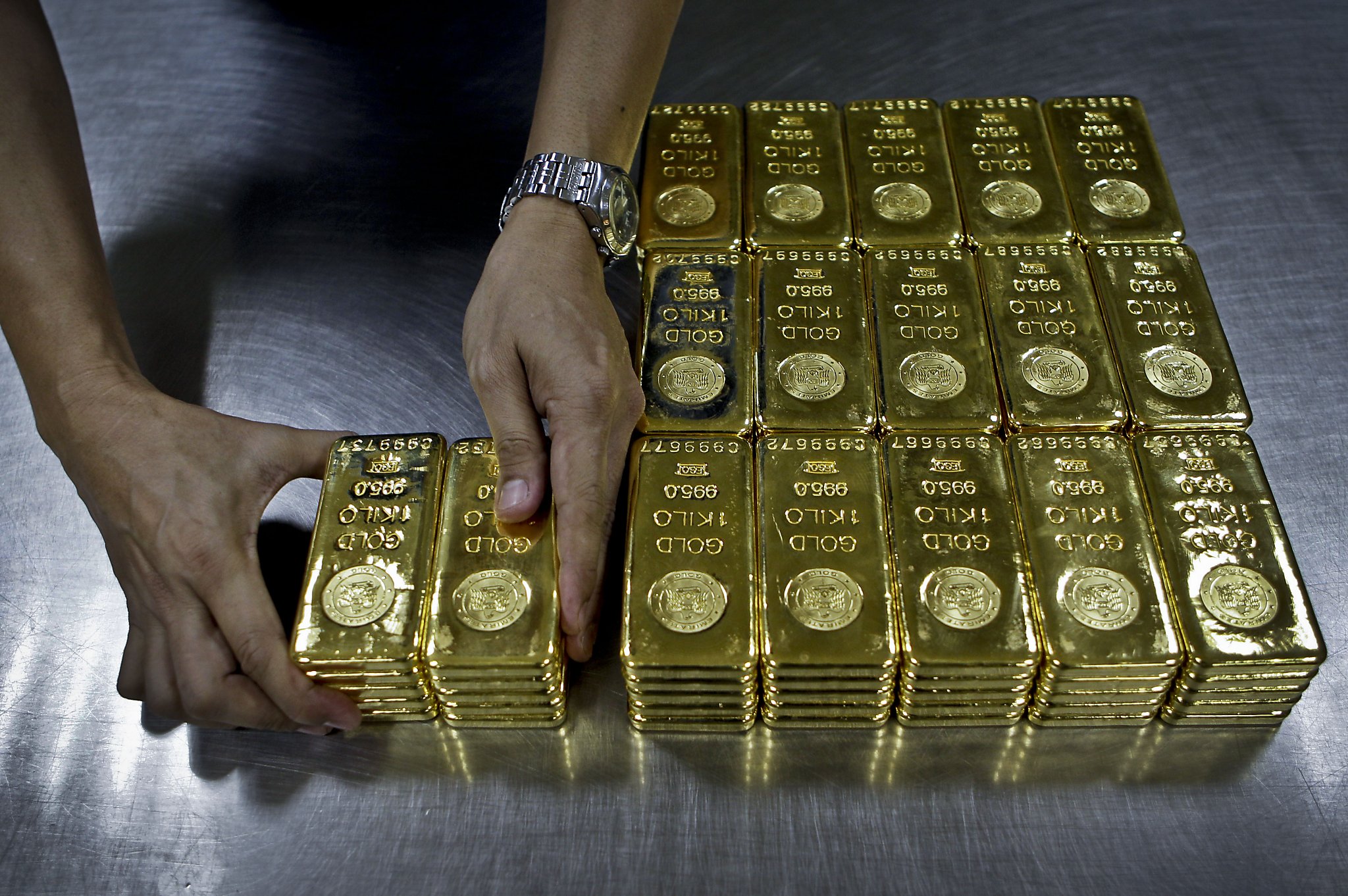 Scam Artists Selling Fake Gold Bars In East Bay Parking Lot