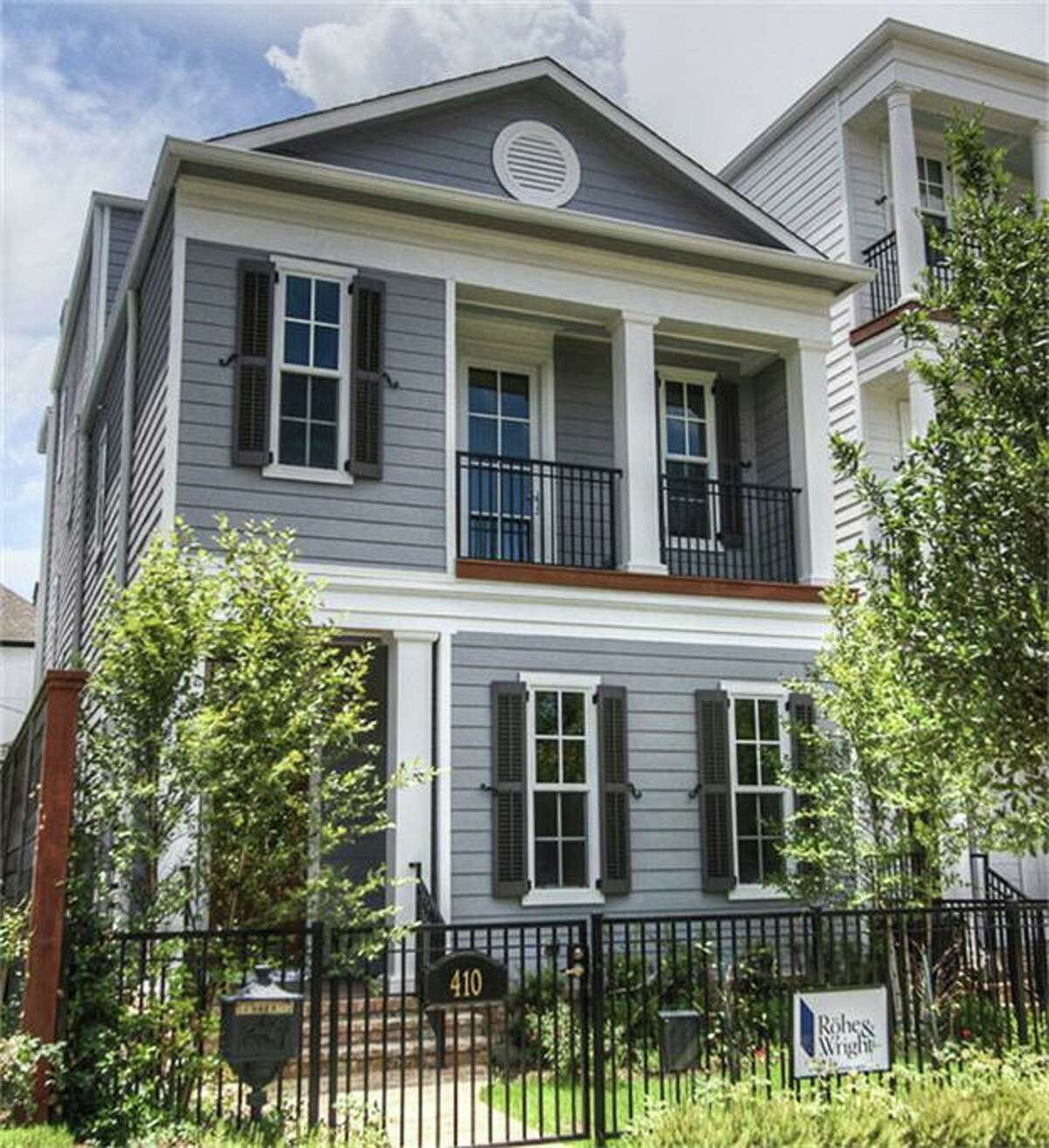 New home constructions in the Heights, built 20142015