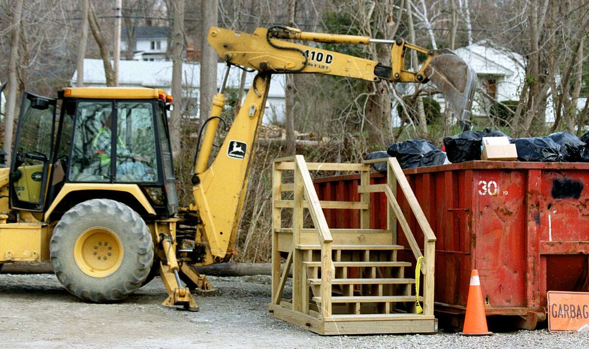 New Milford recycling center to remain in town’s control