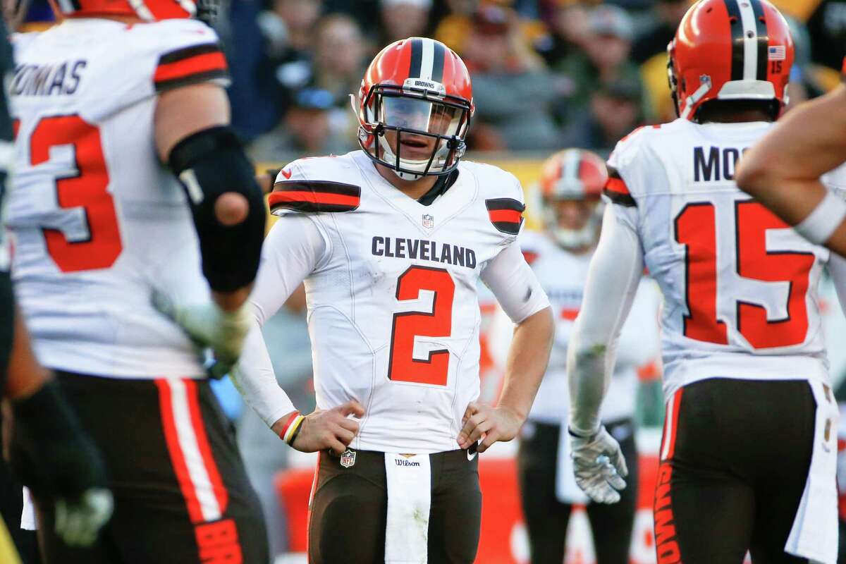 Cleveland Browns quarterback Johnny Manziel waits in the huddle during a game against the Pittsburgh Steelers.