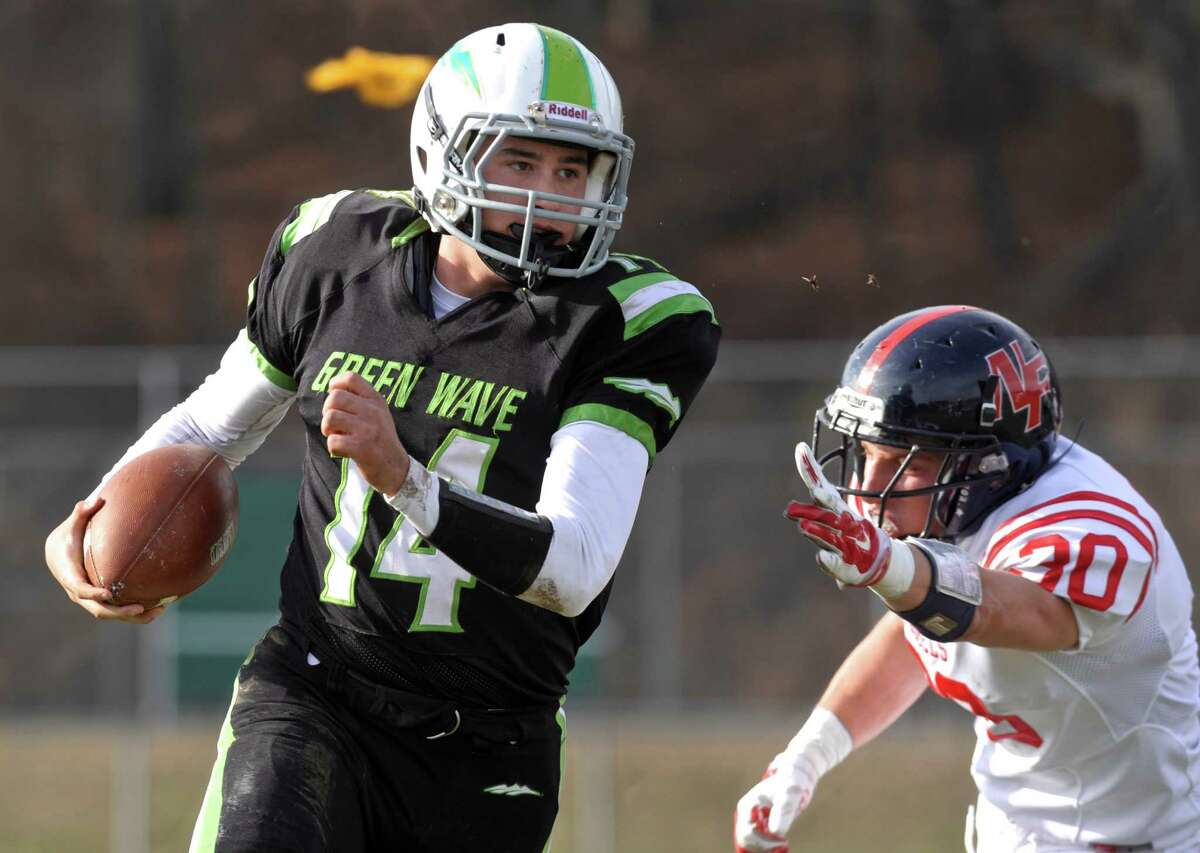 New Milford football team determined to make history, not repeat it