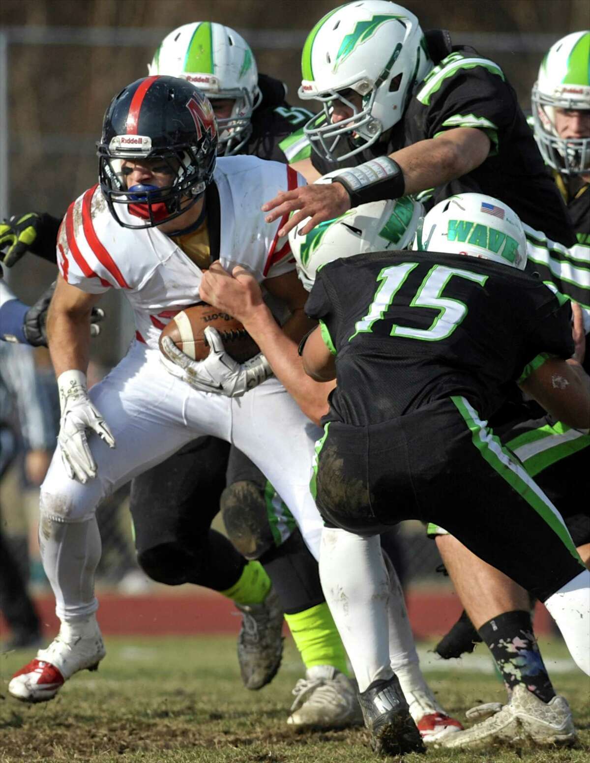 New Milford football team determined to make history, not repeat it