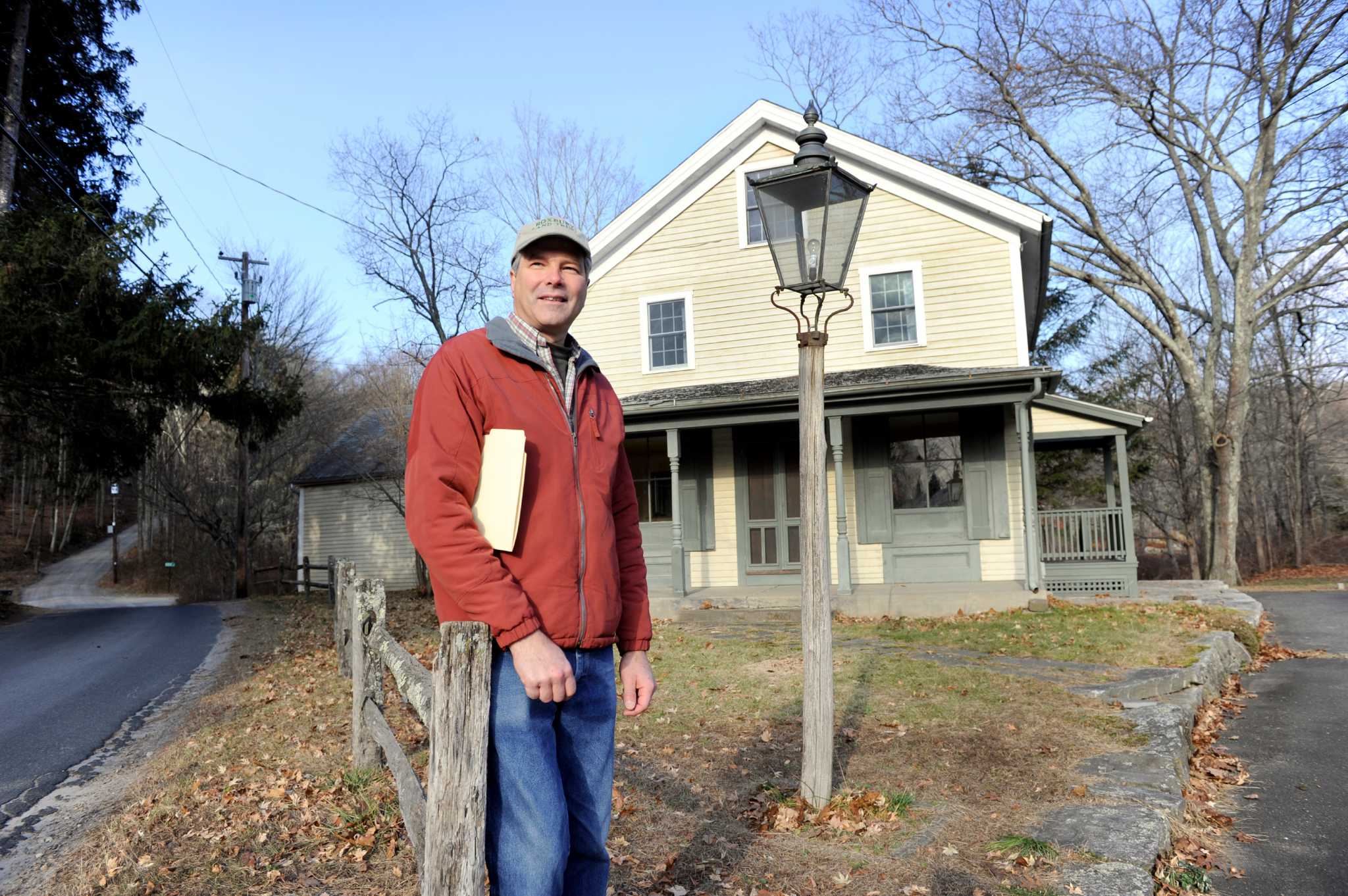 Roxbury Land Trust acquires gateway to Mine Hill Preserve