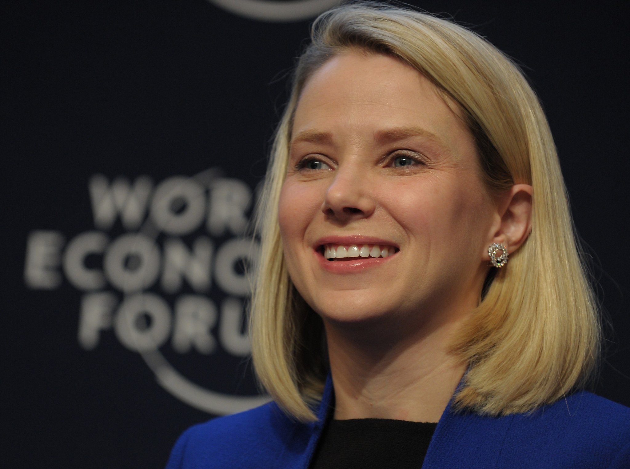 Sheryl Sandberg: Facebook COO back Yahoo! chief Marissa Mayer