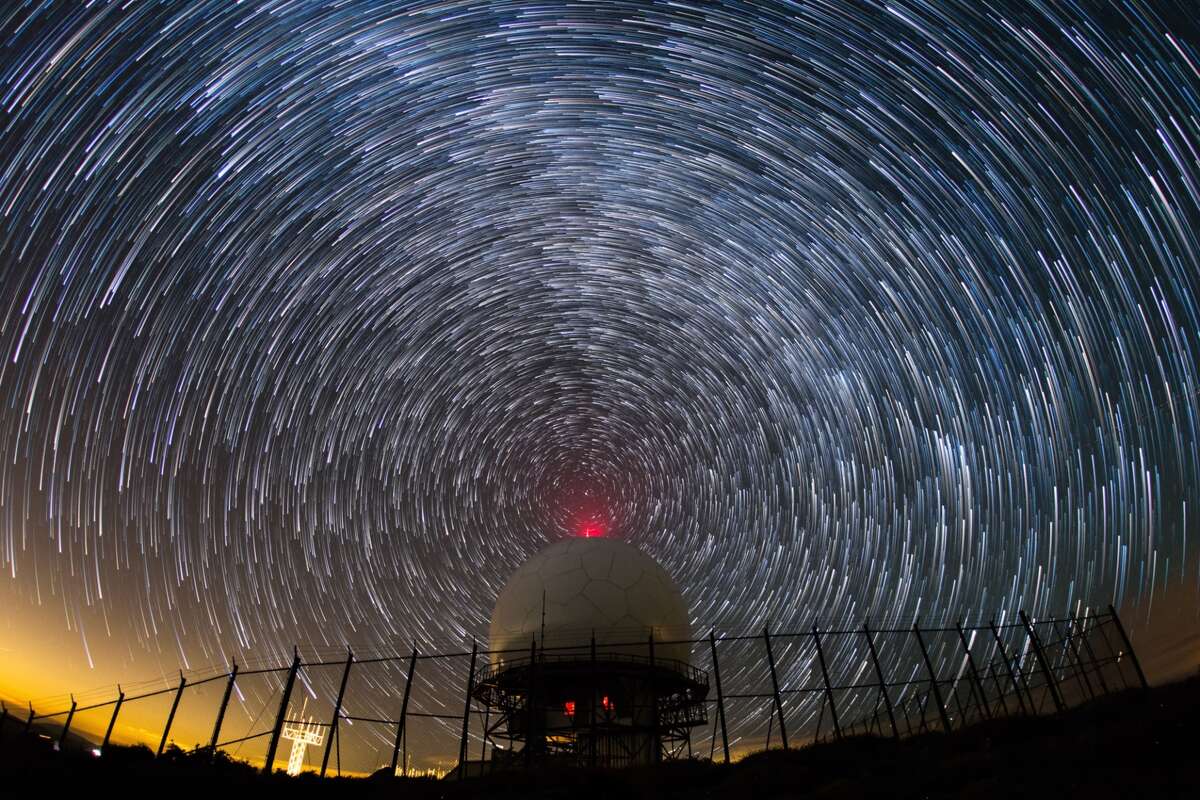 Powerful bursts of extragalactic radio signals stump astronomers