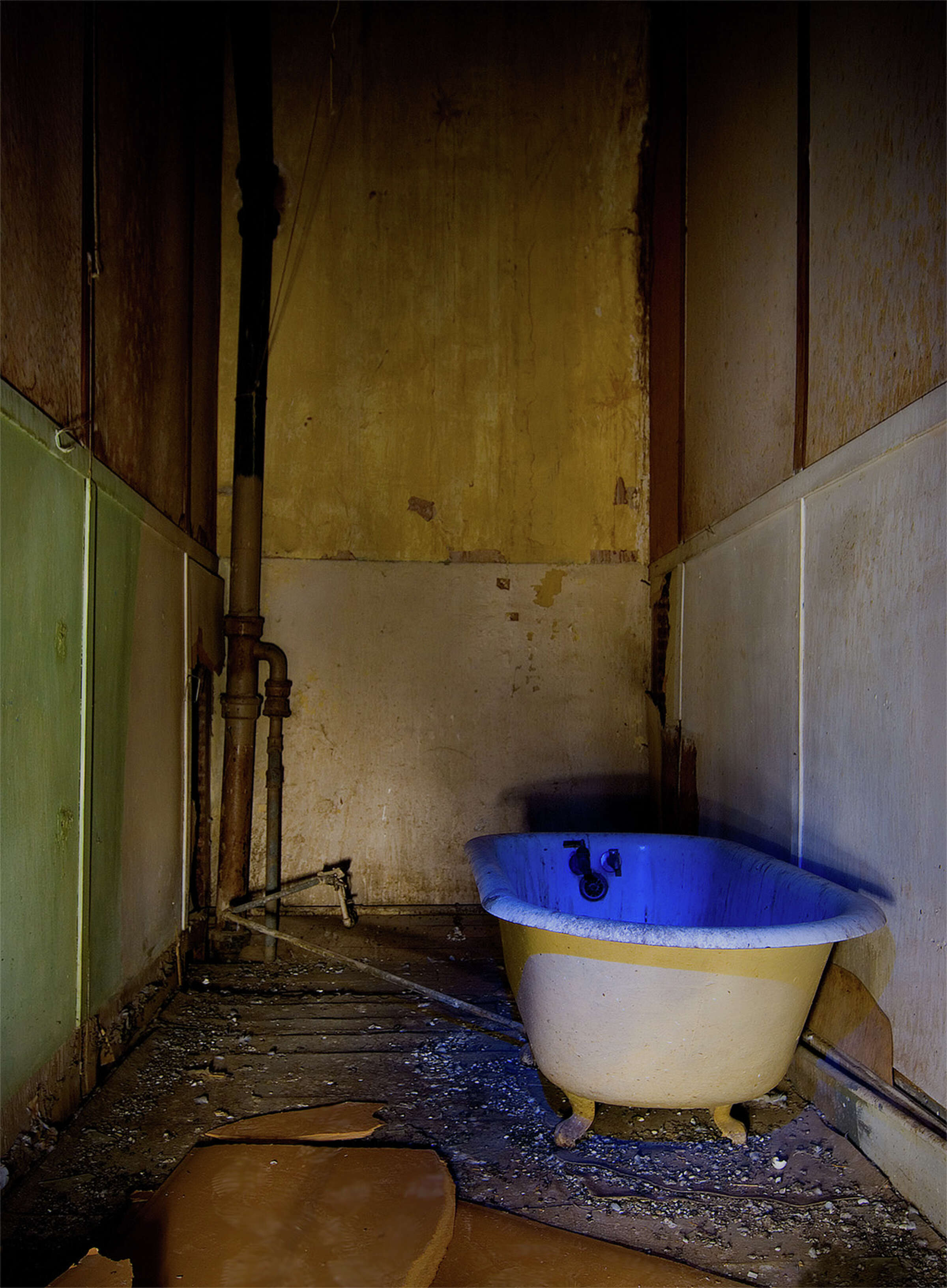 Texas photographer Noel Kerns spotlights abandoned brothel in WWII ...