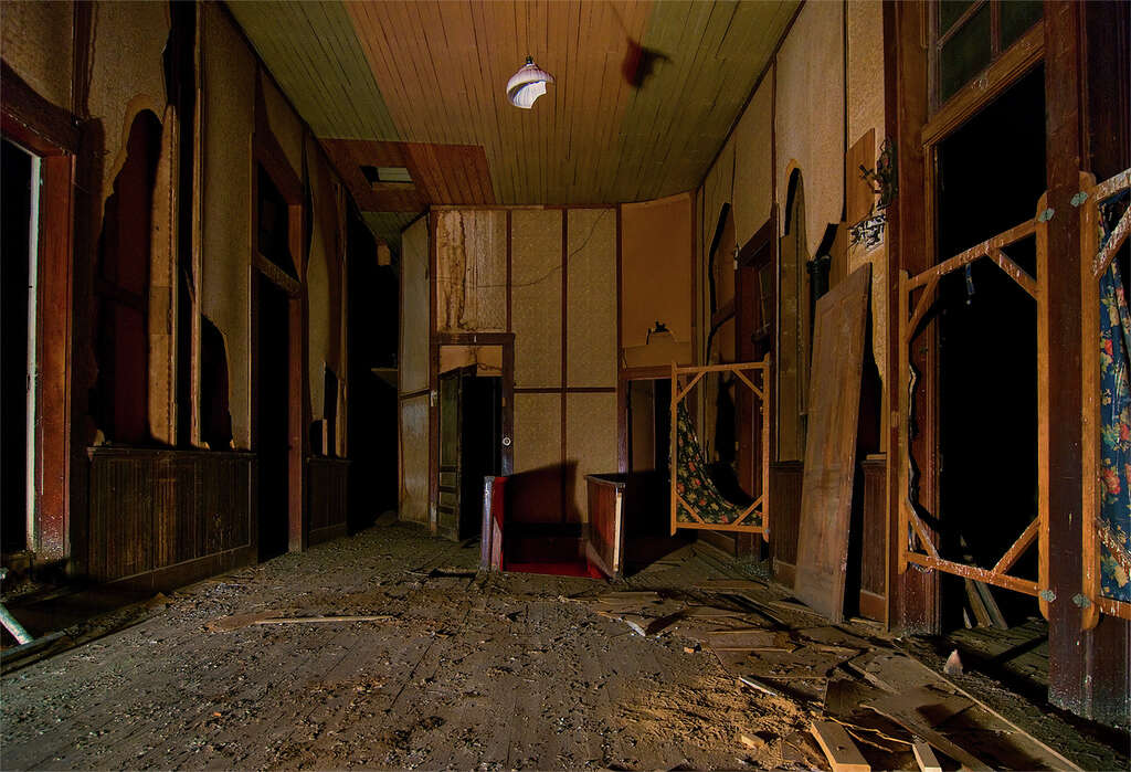 Texas Photographer Noel Kerns Spotlights Abandoned Brothel In Wwii Inside This Abandoned Wwii Era Brothel In Downtown Brownwood Texas Kearns Found Fl