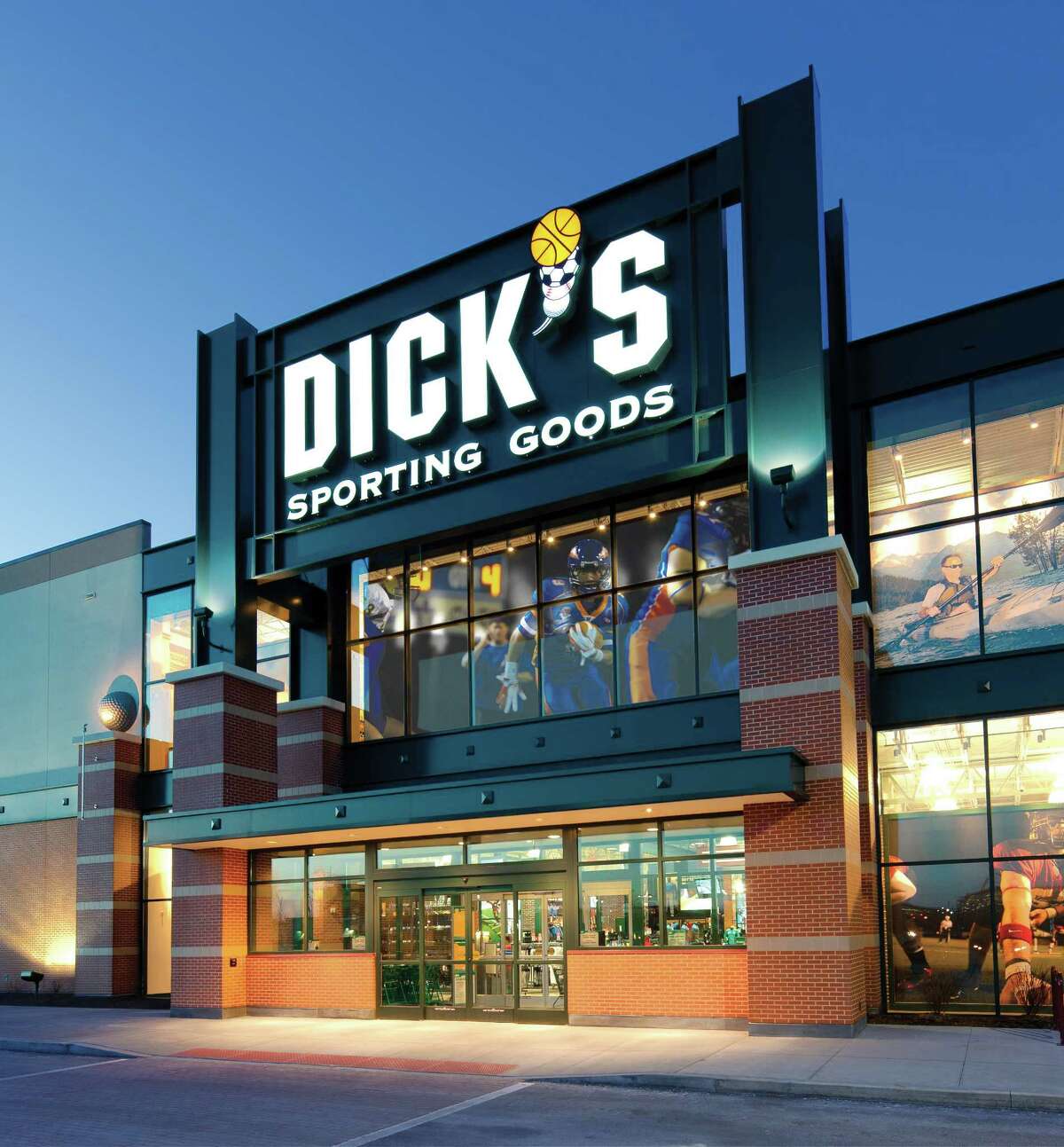 Dick's Sporting Goods is continuing its expansion in the Houston area.