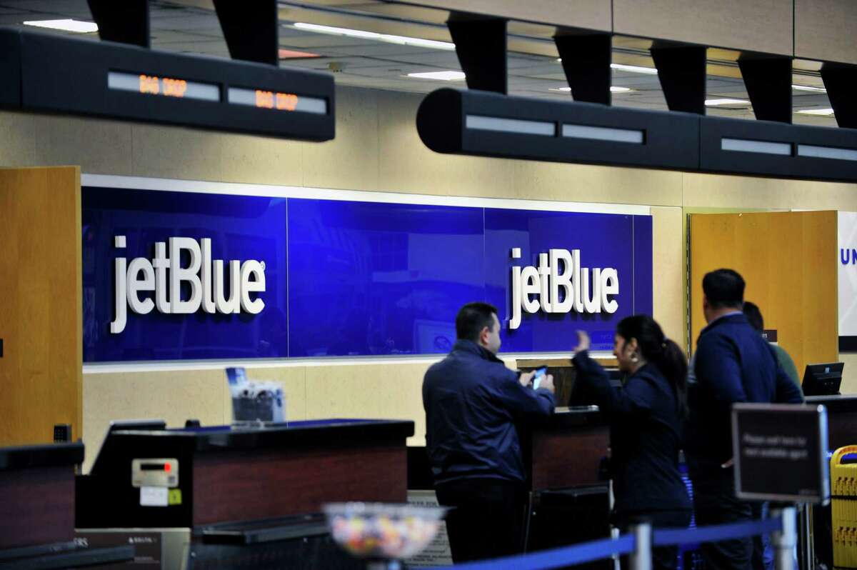 JetBlue preparing for takeoff
