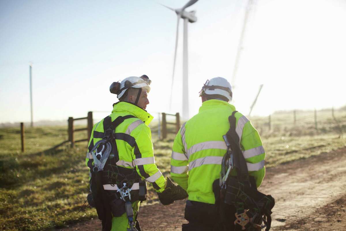 Wind turbine service technicians Avg. hourly earnings: $24.90 2015 jobs: 4,287 2015-2020 industry growth percent change: 16 percent Source:CareerBuilder