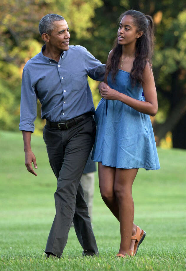 Malia Obama navigating college decision-making process ...