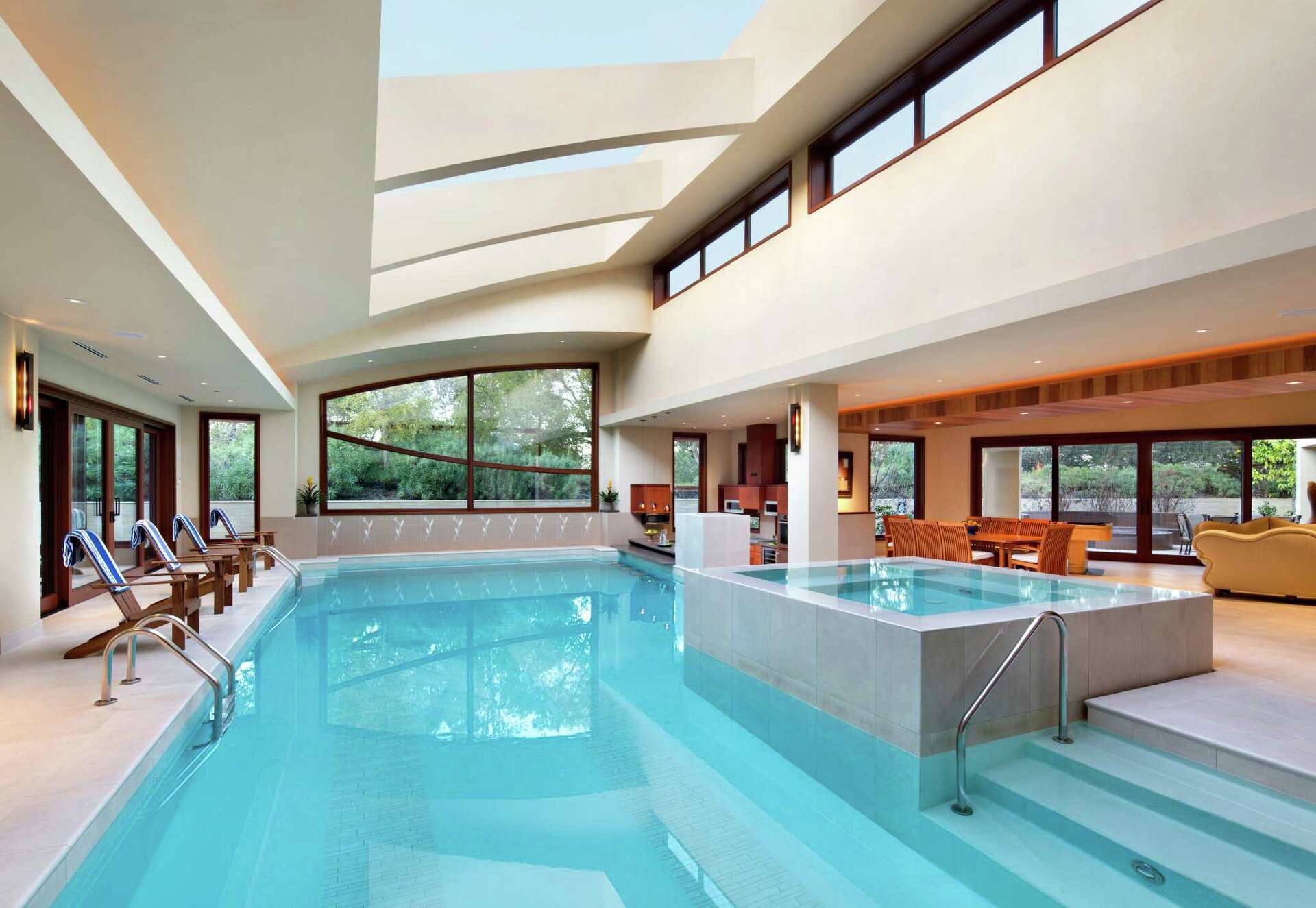 Tech entrepreneur's Los Altos dream house hits market at $88 million, image size:1920x1325