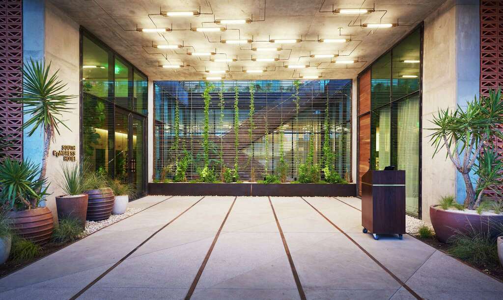 Five Chic New Hotels Around Texas To Book Now Houston Chronicle The 83 Room South Congress Hotel In Austin Opened September 2017 Photo Nick