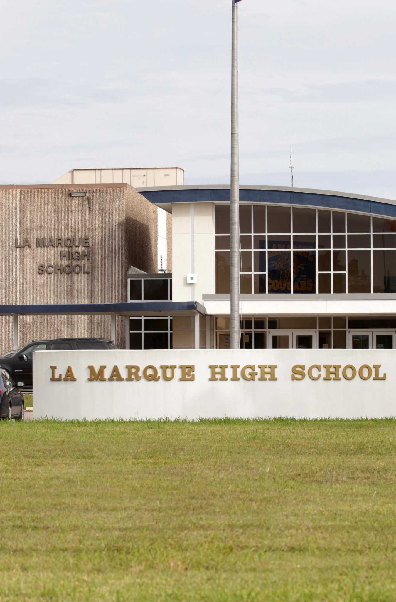La Marque student arrested after allegedly requesting gun at school