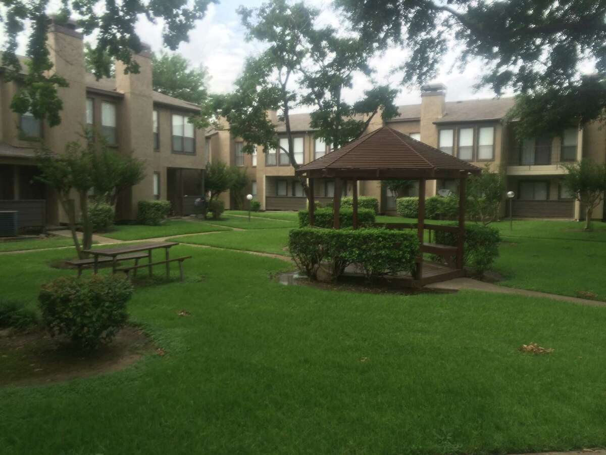 Deal of the Week Clear Lake apartments have a new owner