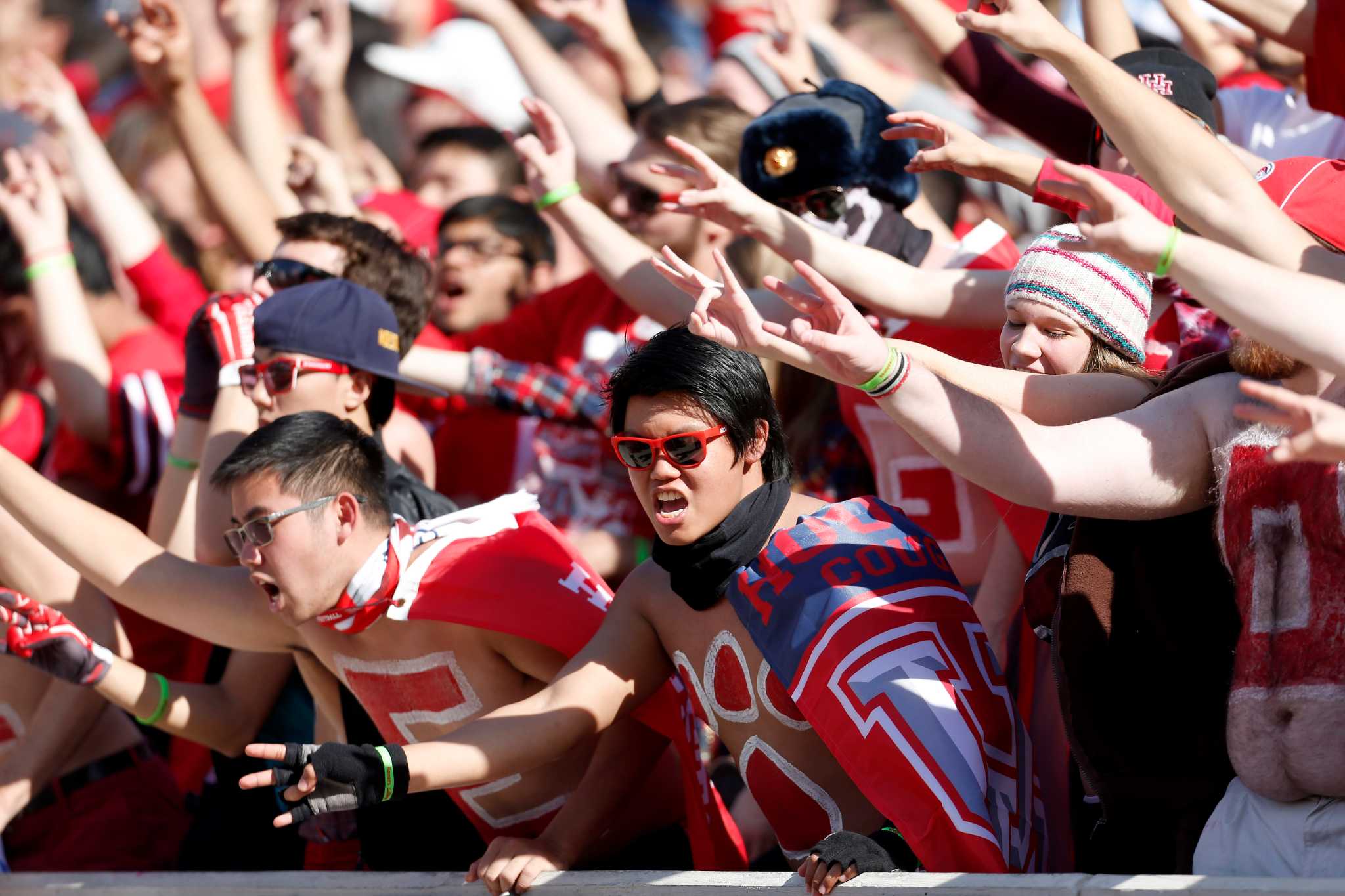 UH football seasonticket sales remain brisk