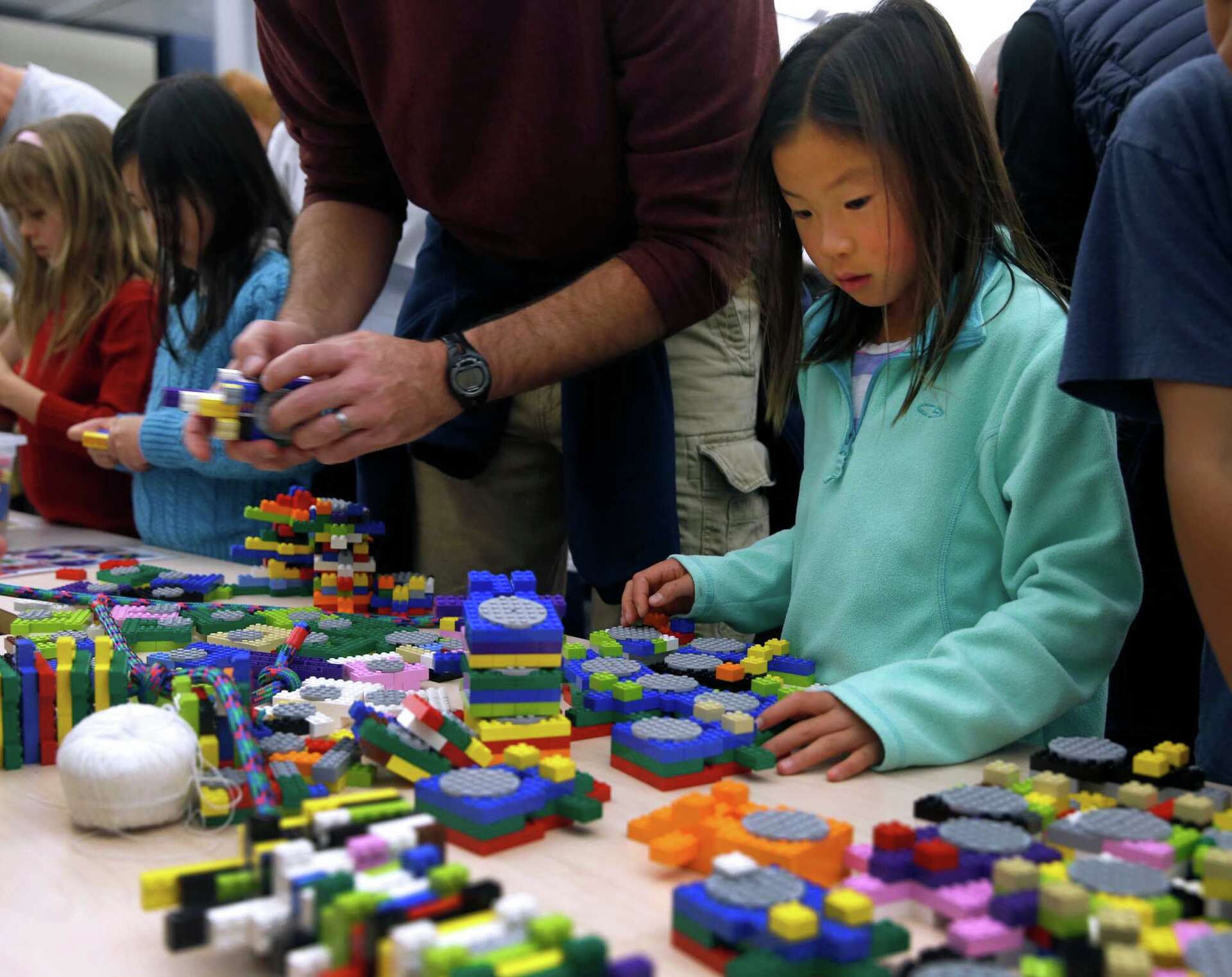 Kids use Legos at Stanford project to learn about tech education