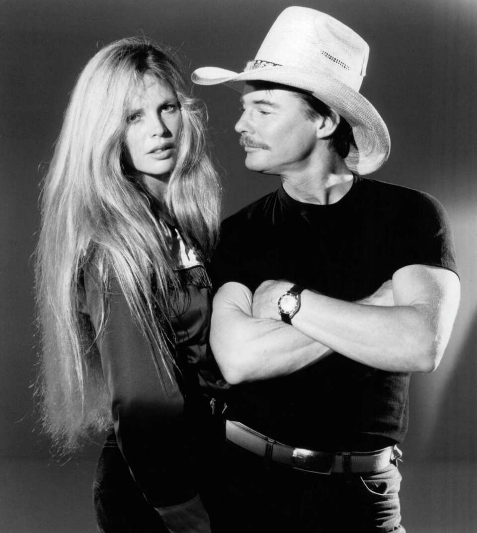 Kim Basinger - Wikipedia, la enciclopedia libre, image size:960x1073