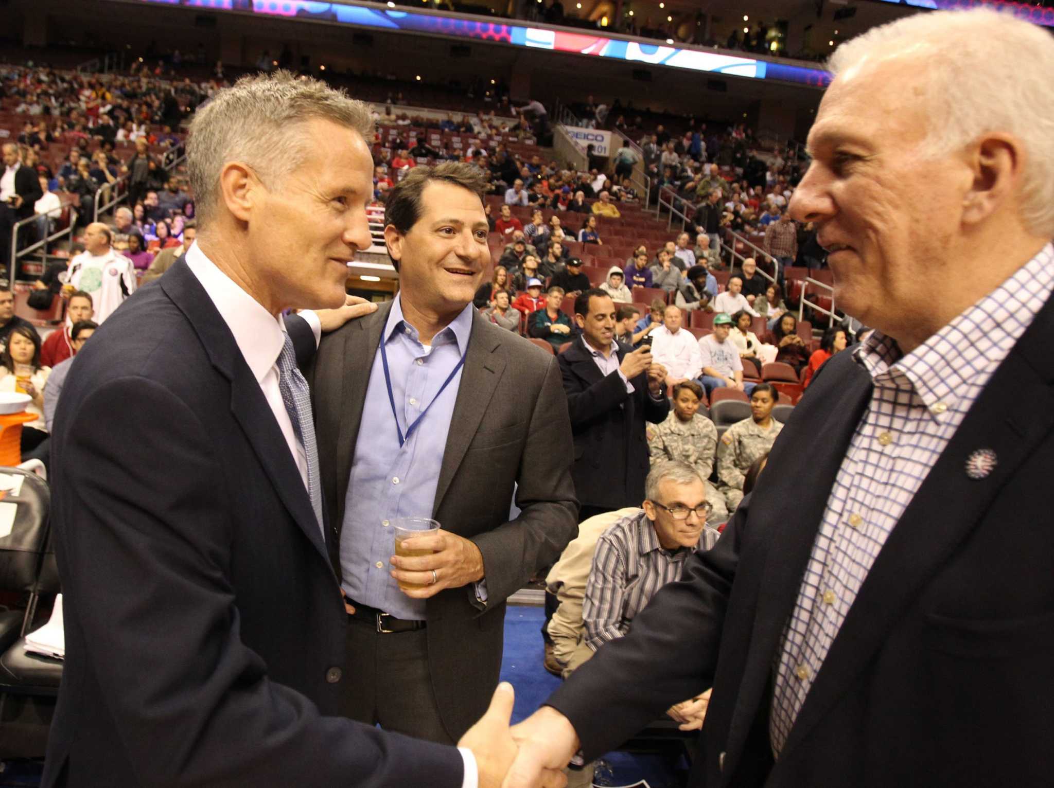 Another game, another reunion for Popovich