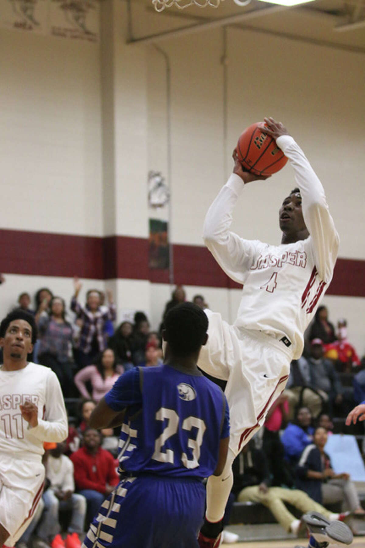 Jasper Bulldogs off to competitive start