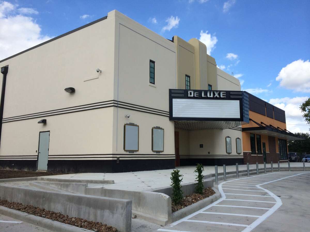 DeLuxe Theater reborn in Fifth Ward