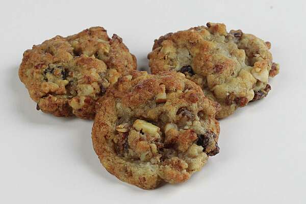 Holiday-cookie recipe: Date Nut Xmas Cookies ...