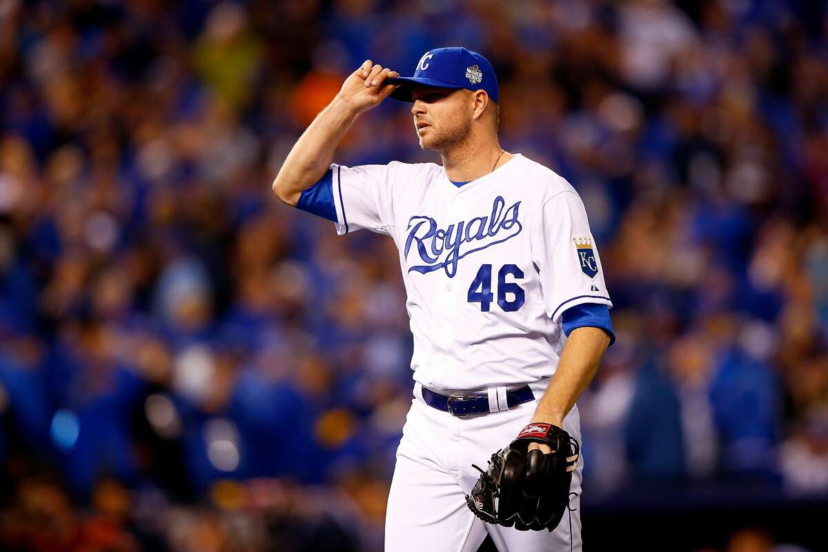 KANSAS CITY, MO - OCTOBER 27: Ryan Madson #46 of the Kansas City Royals reacts in the eleventh inning against the New York Mets during Game One of the 2015 World Series at Kauffman Stadium on October 27, 2015 in Kansas City, Missouri. (Photo by Jamie Squire/Getty Images)