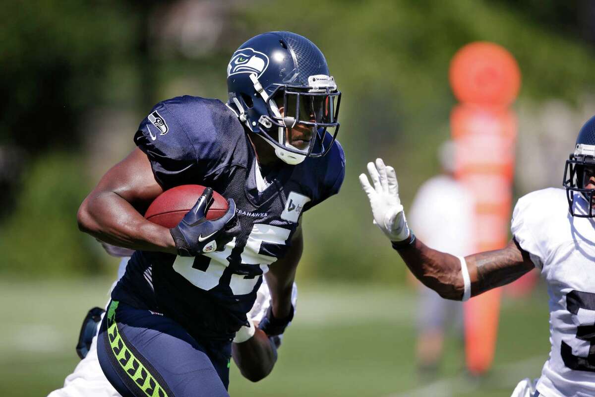 Seattle Seahawks bring back TE Anthony McCoy, add S Akeem Davis