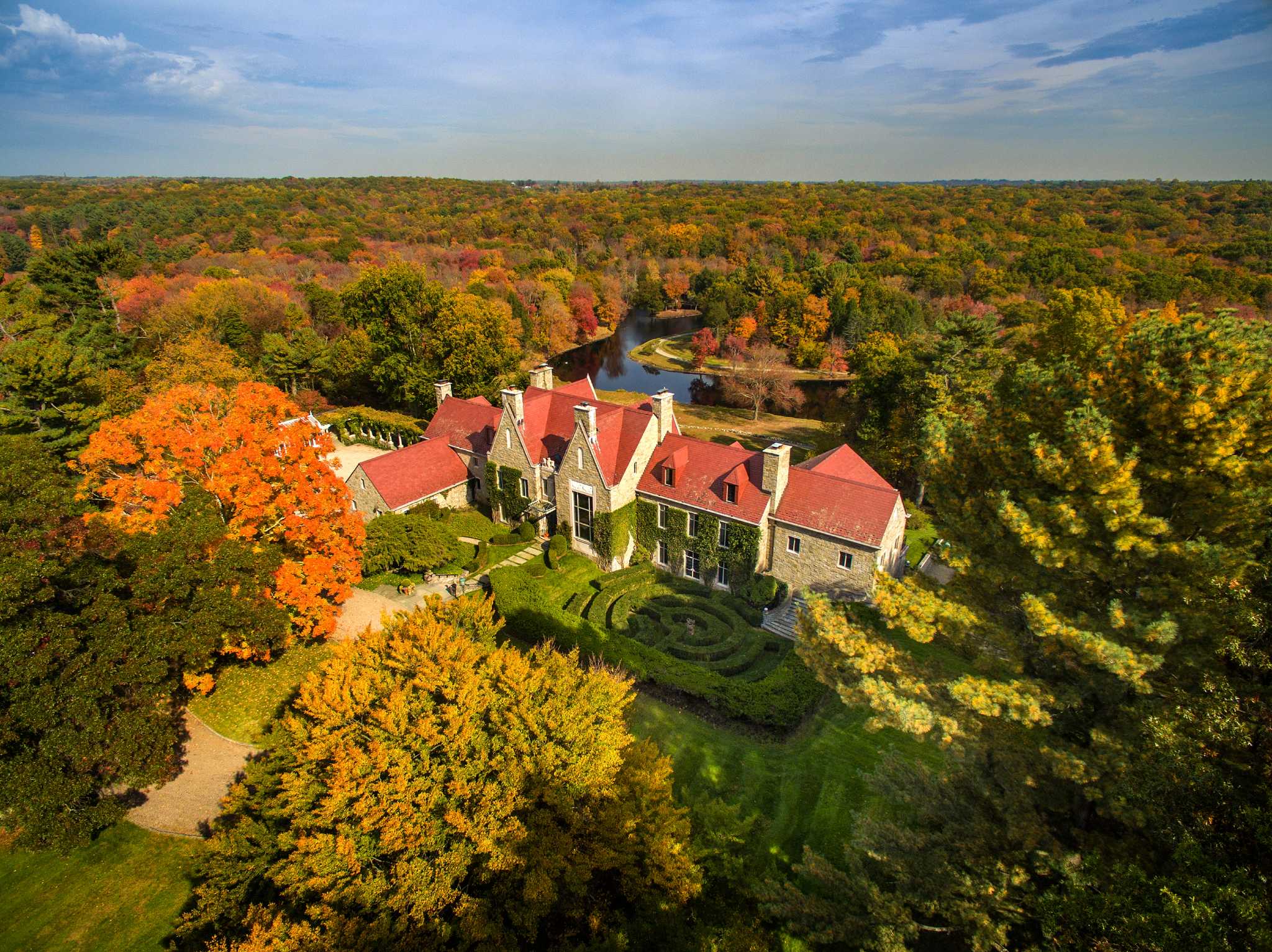 Hillandale Estate, former home of Liberty Travel founder, hits market