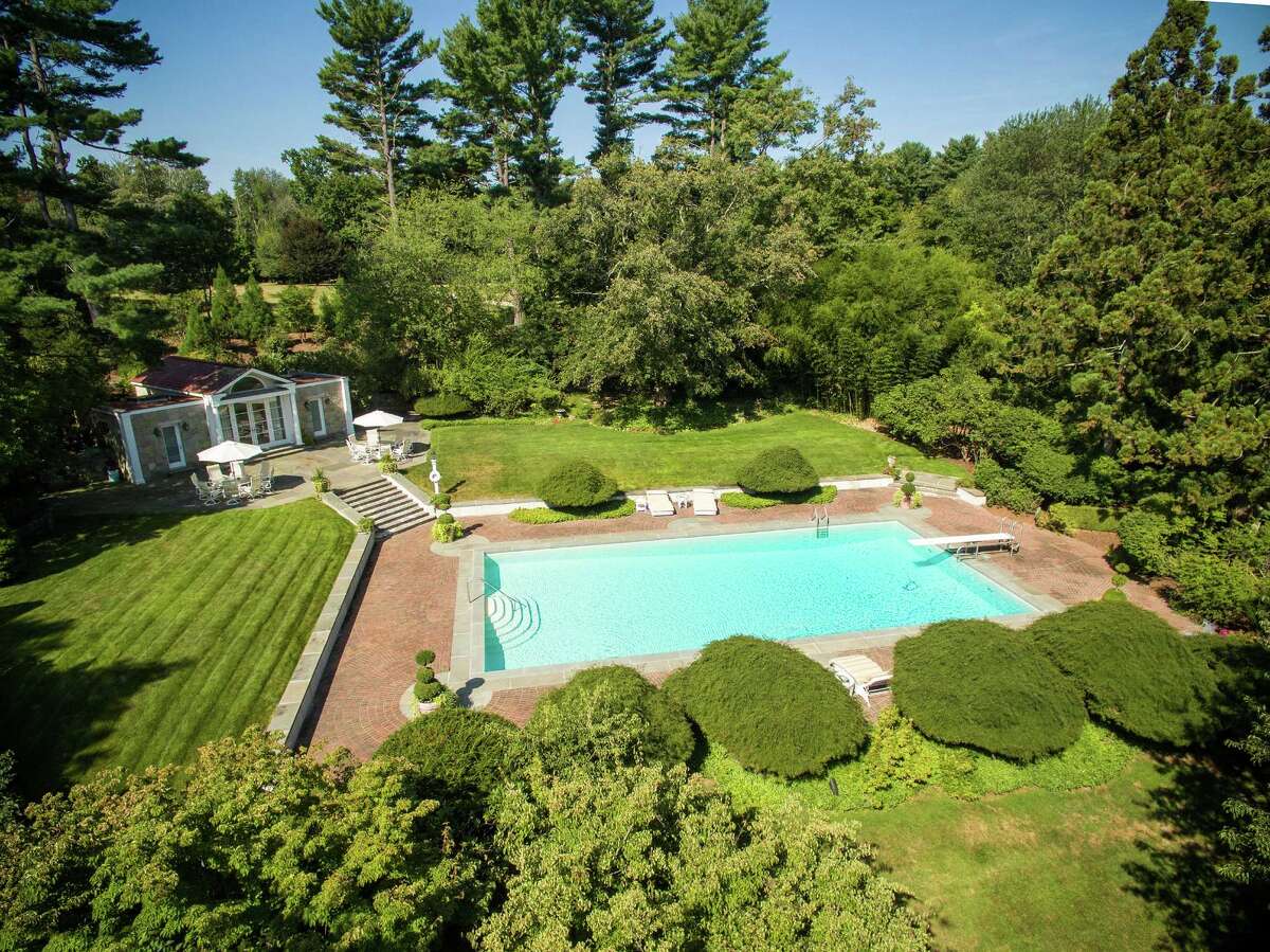 Hillandale Estate, former home of Liberty Travel founder, hits market