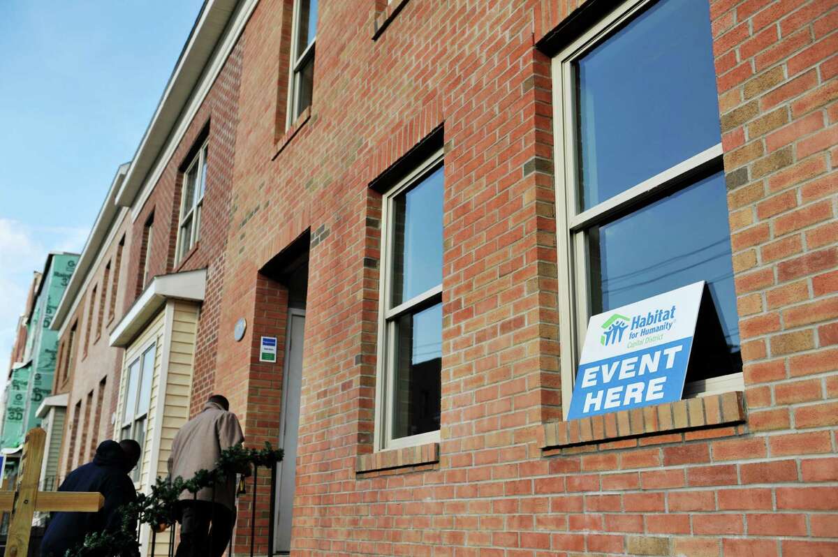 Habitat opens homes on Sheridan Avenue in Albany