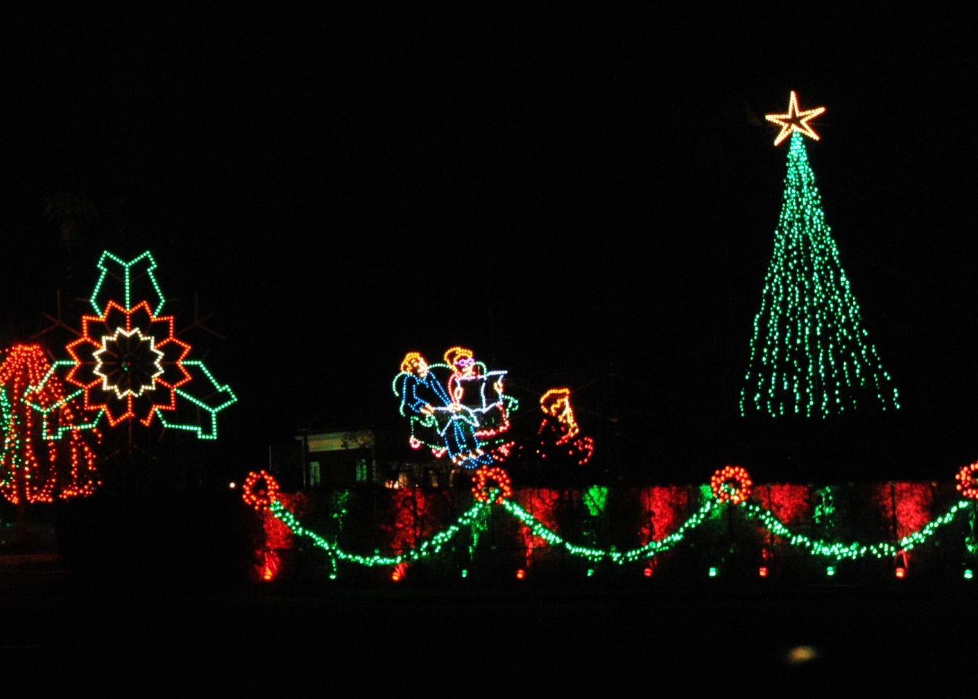 Belle Haven holiday light show
