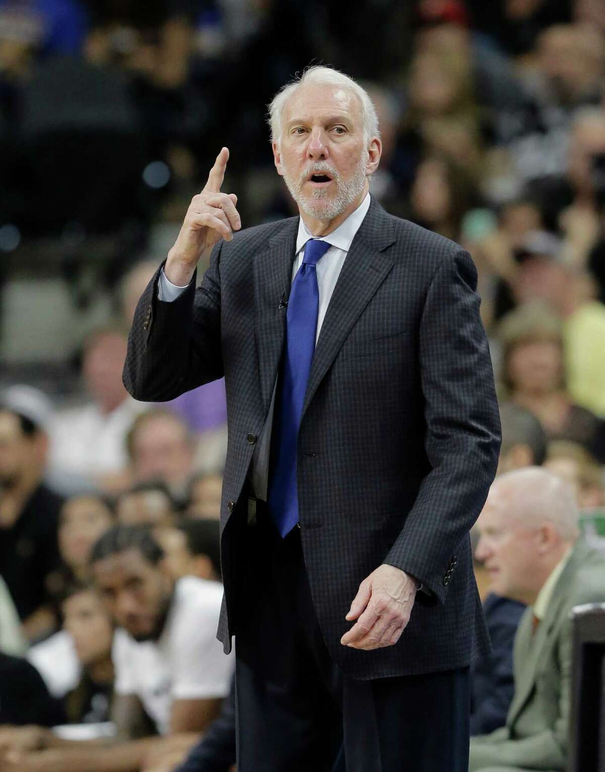 Popovich condemns Rondo’s use of anti-gay slur