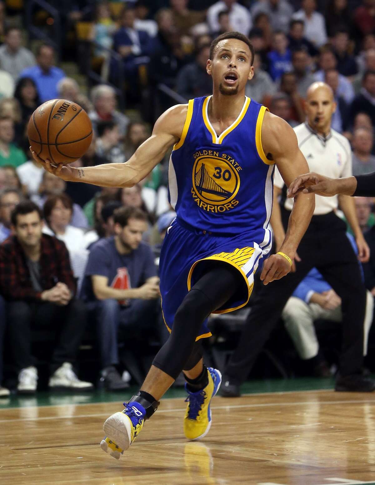 Warriors' Stephen Curry among people to watch in 2016