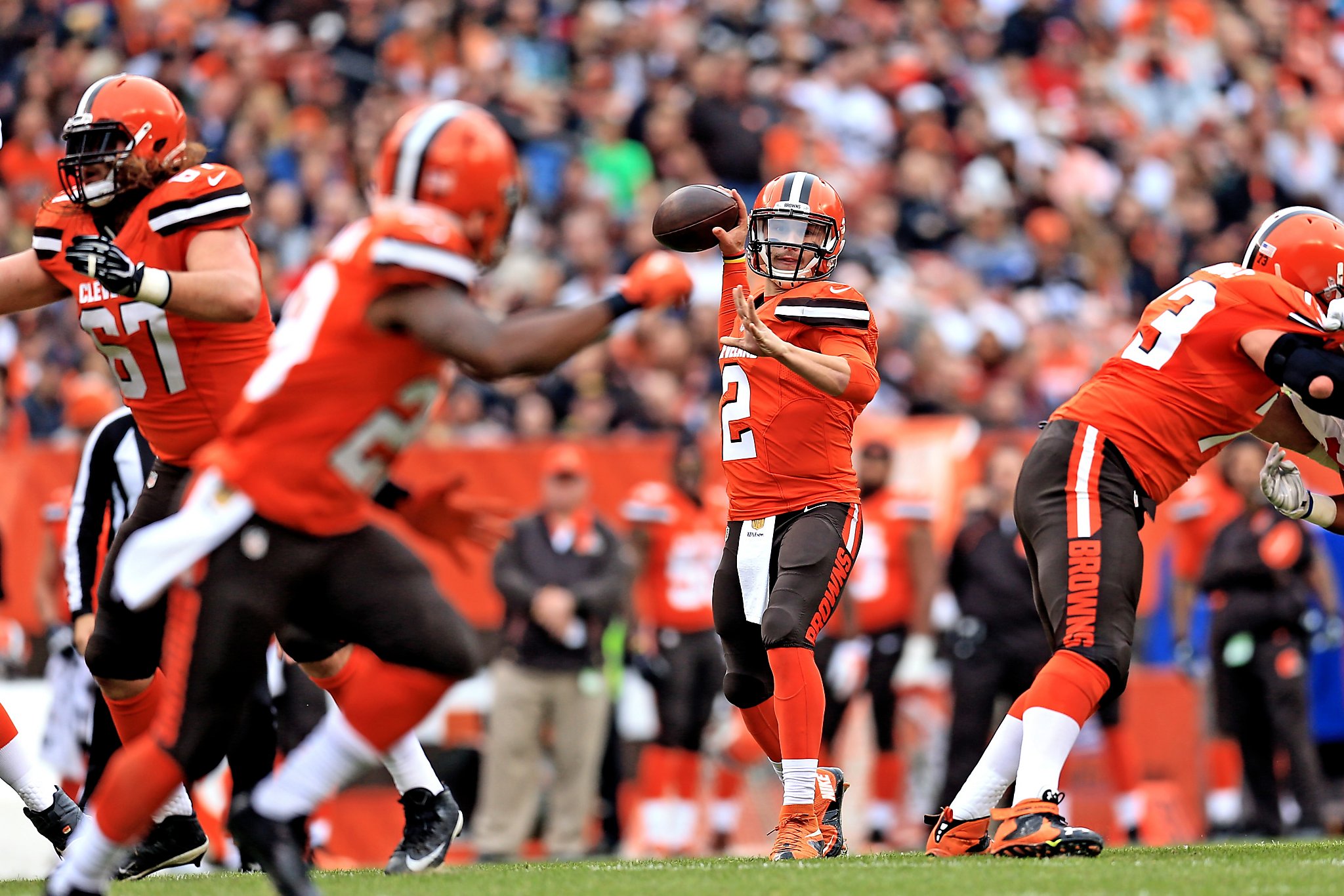 Johnny B. Good: Manziel leads Browns over 49ers 24-10