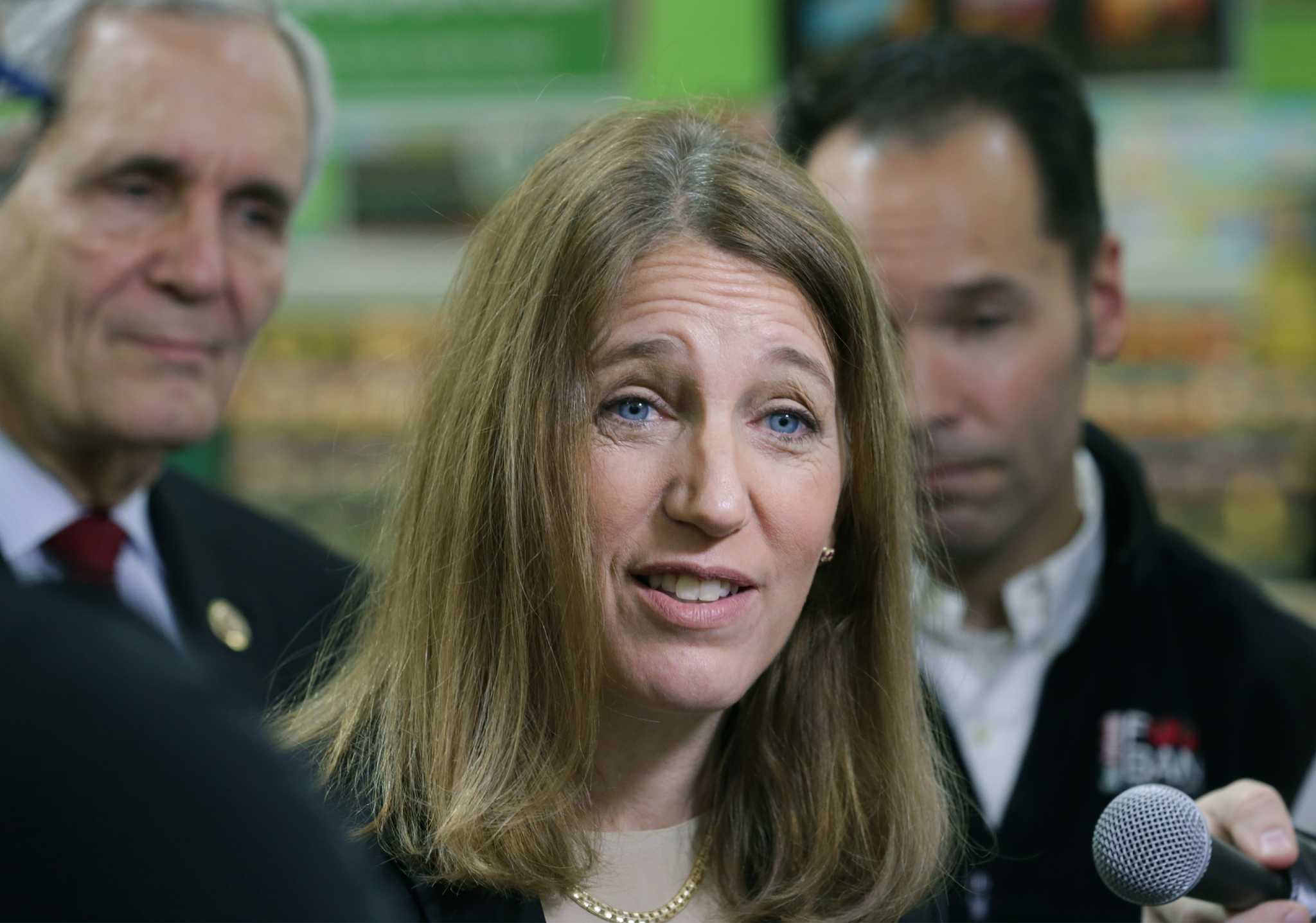 Burwell spotlights health insurance enrollment at San ...