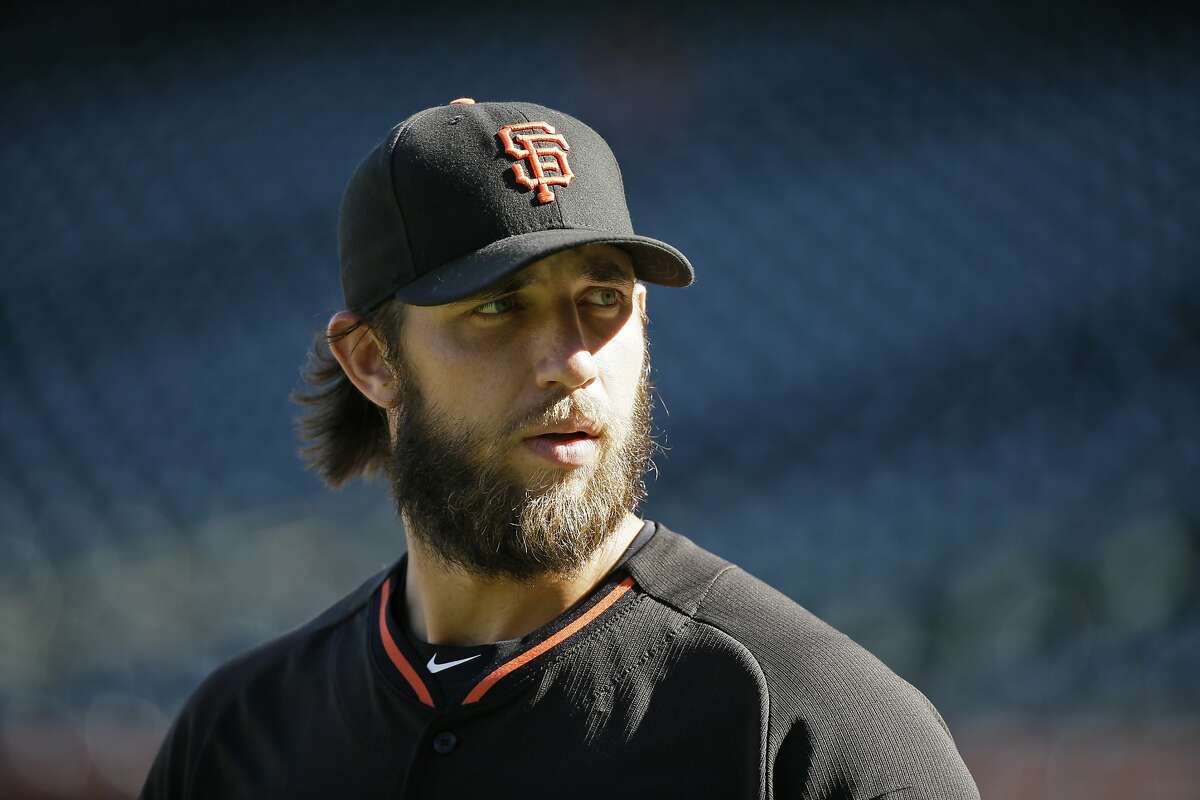 Giants' Madison Bumgarner seeks re-entry into 200 club