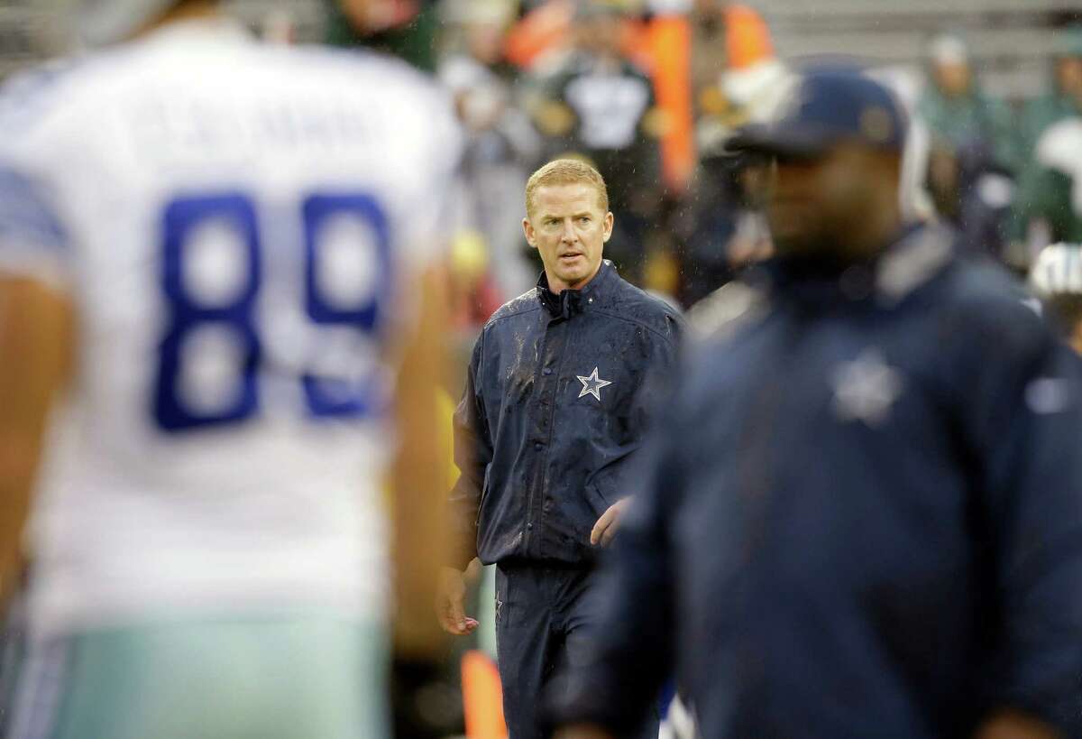 Dallas Cowboys head coach Jason Garrett is shown before the game against the Packers on Dec. 13, 2015, in Green Bay, Wis.