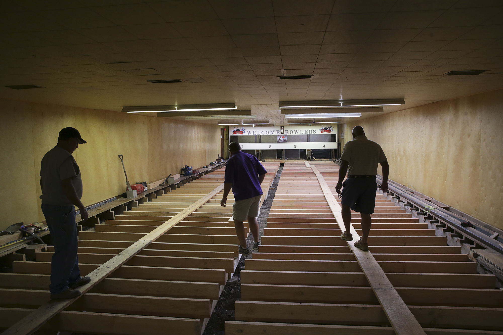 Nine pin Bowling Near San Antonio Keeps Near extinct Sport Alive