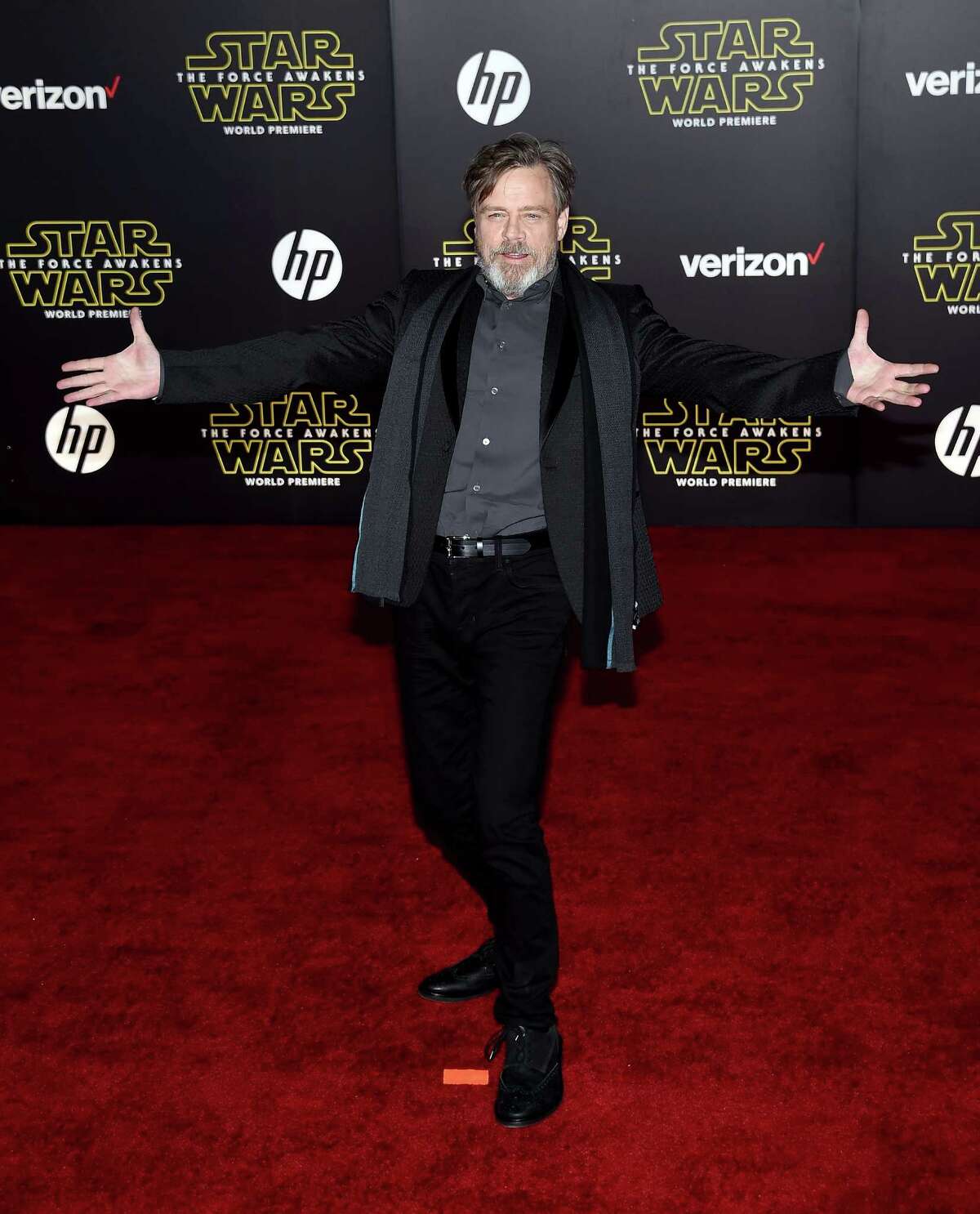 'Star Wars The Force Awakens' star Mark Hamill shows off dramatic