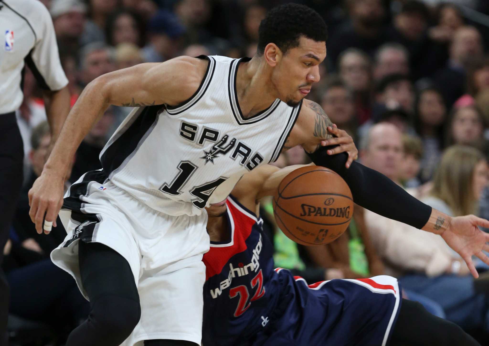 Spurs Green Exhibits Quiet Toughness Expressnews Com