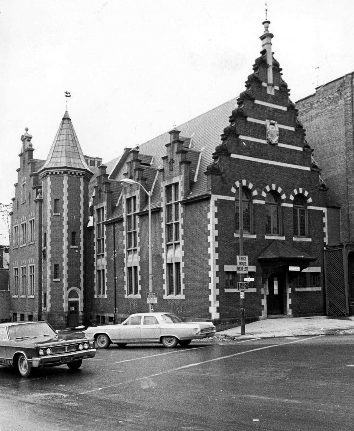 Photos Remembering Albany's old Pruyn Library