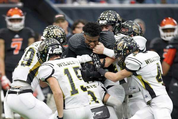 High School Report Rb S Injury Derails Cameron Yoe