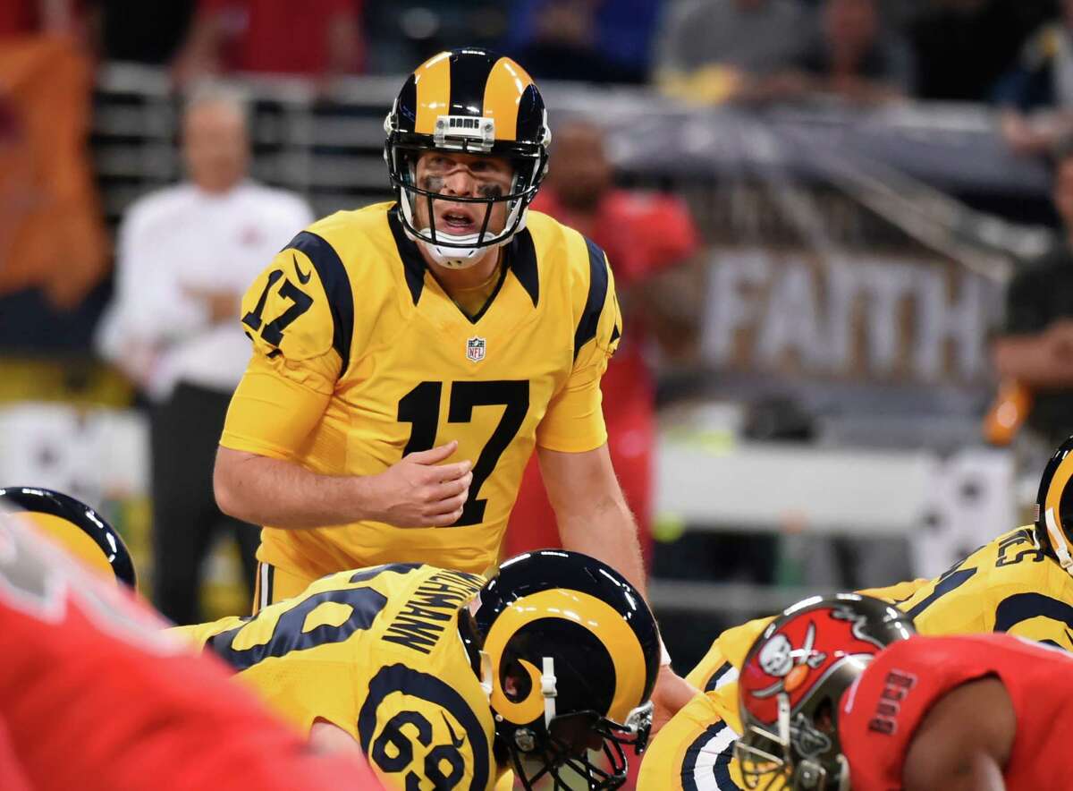 Case Keenum wins second straight start for Rams