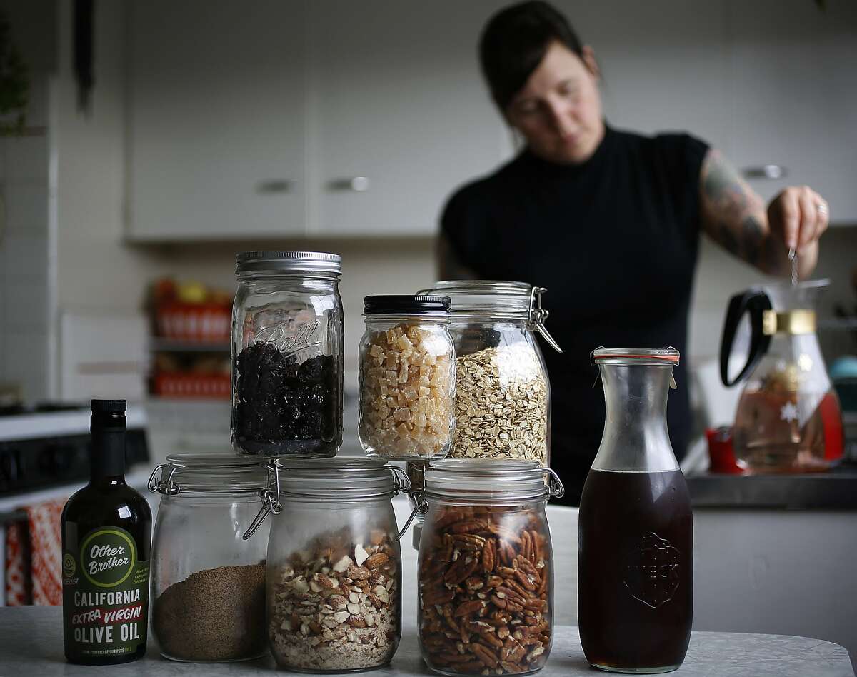 Recipe Departure Granola Bars by Nana Joes